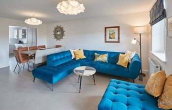 Sunburst Blue Holiday Cottage