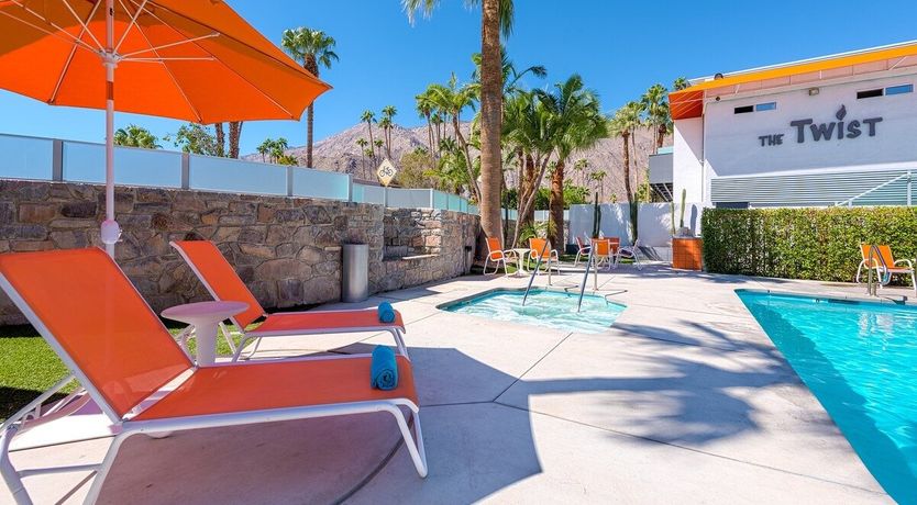 Photo of Retro Palms