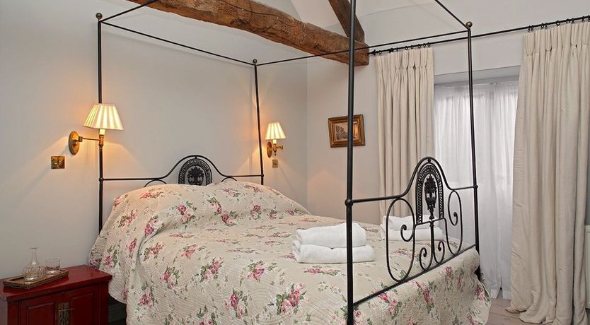 Photo of Fresh Squeezed Apple Juice