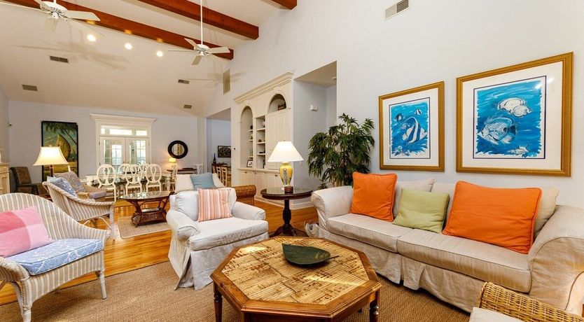 Photo of Leafy & Peach