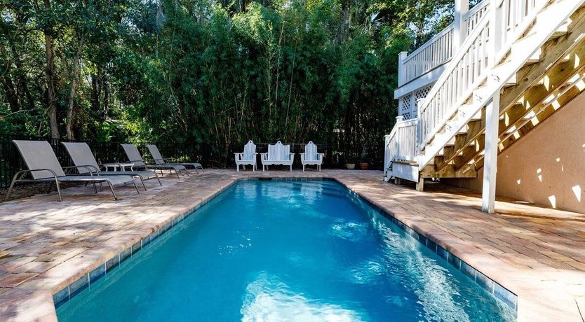 Photo of Leafy & Peach