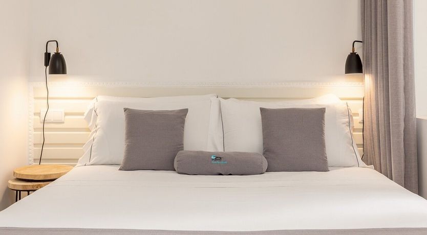 Photo of Port Lover's Pad