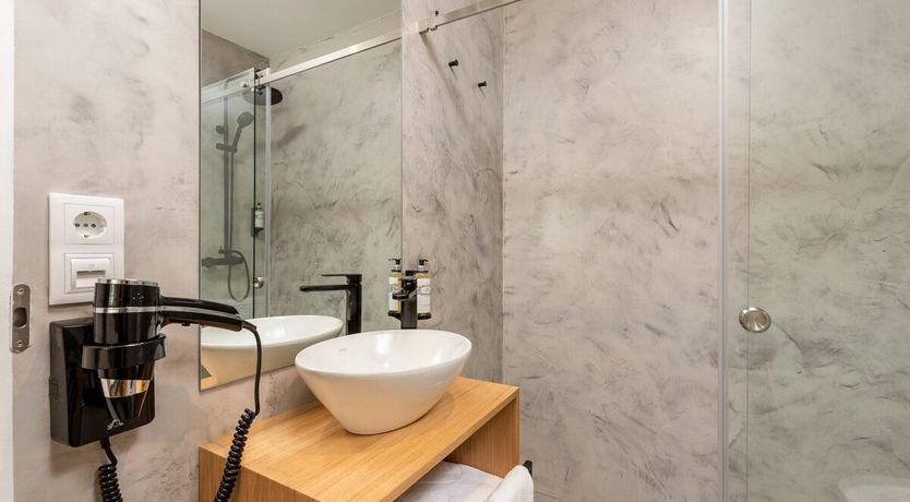 Photo of Port Lover's Pad