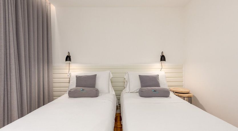 Photo of Port Lover's Pad