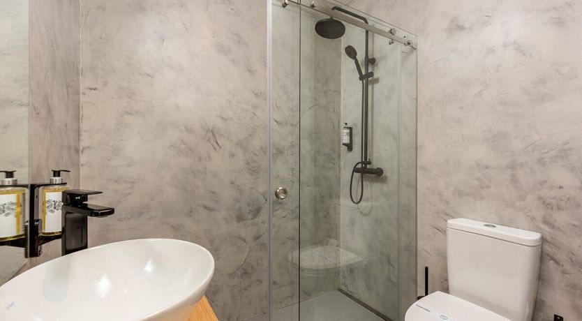 Photo of Port Lover's Pad