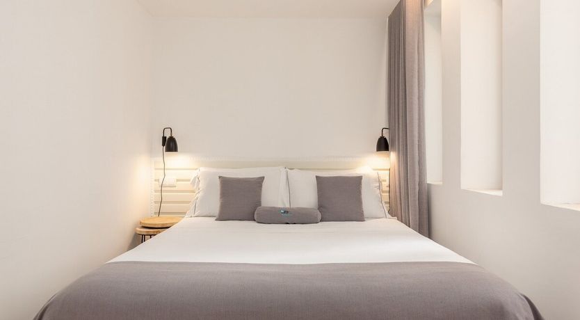 Photo of Port Lover's Pad