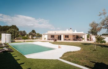 White Stone Serenade Villa