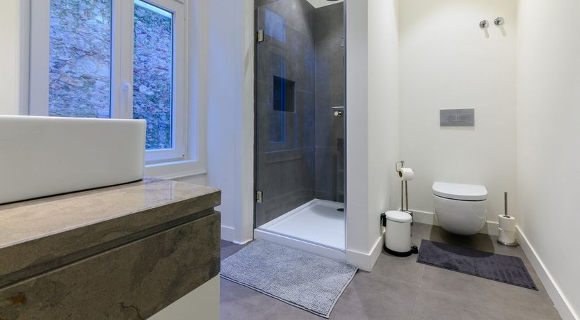 Photo of Heartstring's Pull