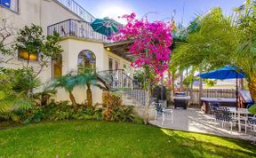 Photo of Fuschia Palms