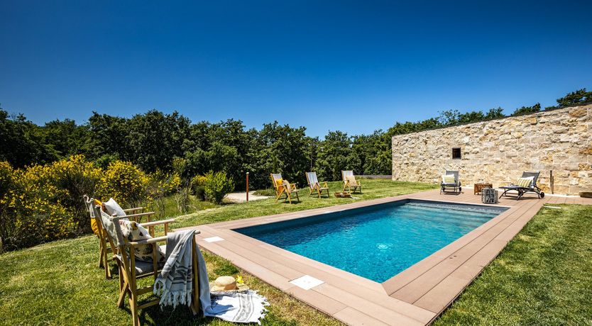 Photo of Green Stables