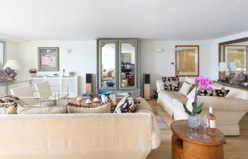 The Wonderwall Apartment