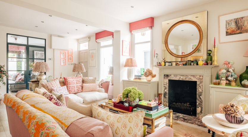 Photo of The Colourful Family