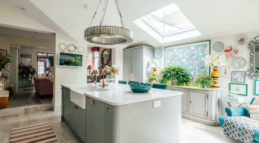 Photo of The Colourful Family