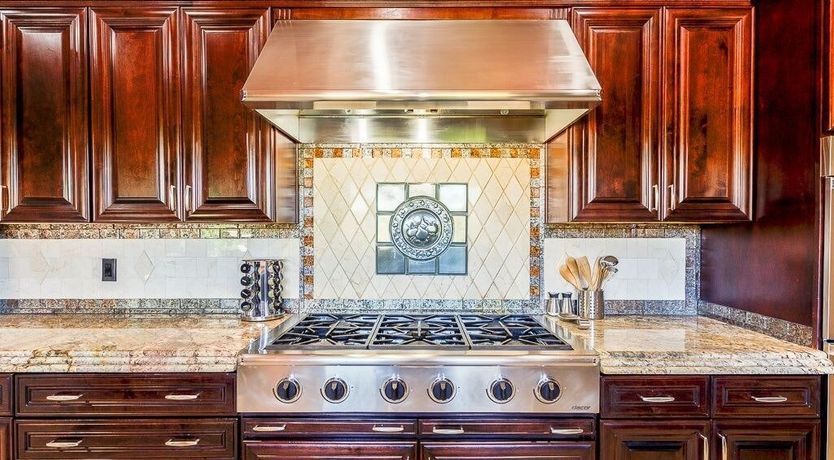 Photo of Living Large