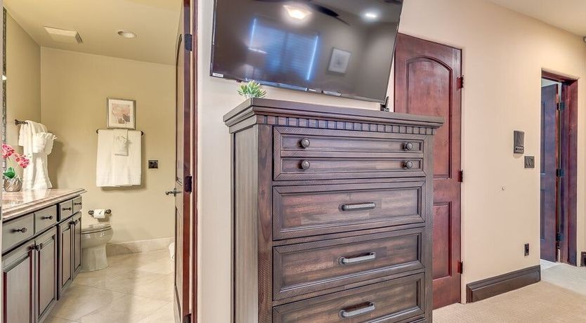 Photo of Living Large