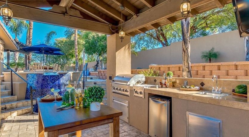 Photo of Living Large