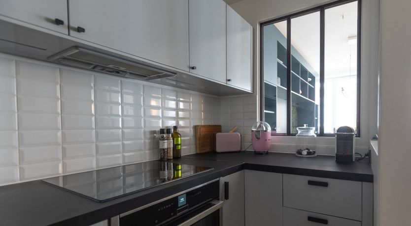 Photo of Peeking Bunny