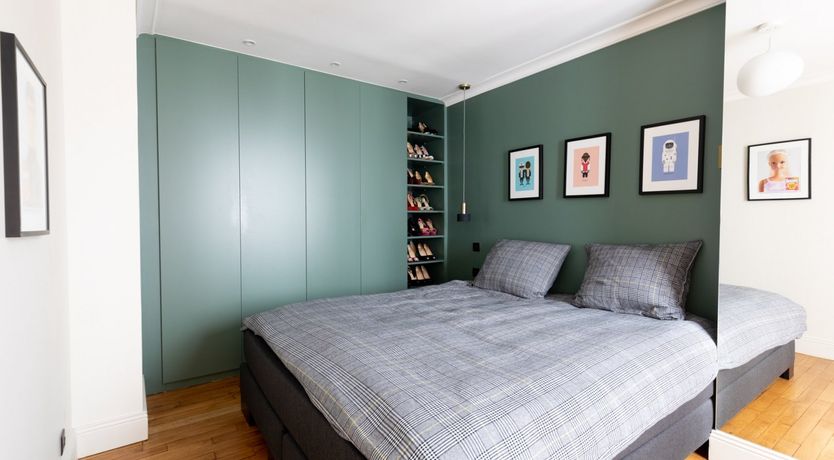 Photo of Peeking Bunny