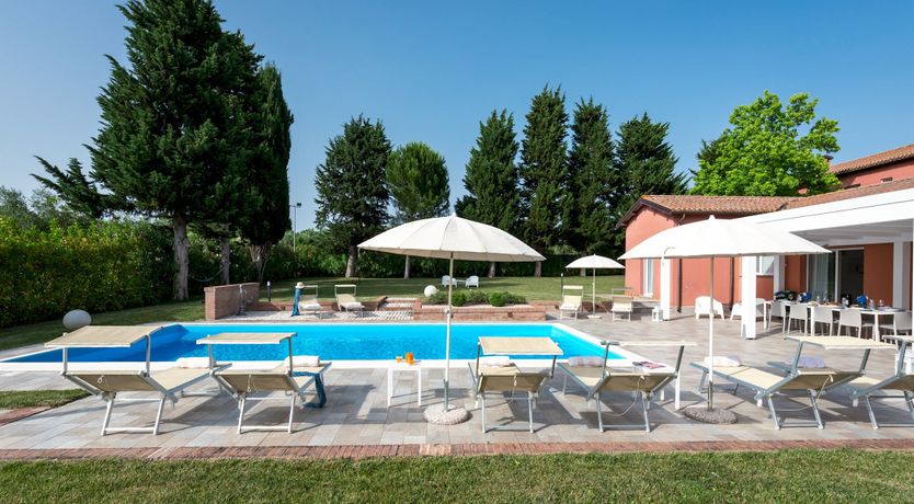 Photo of Rural Regale