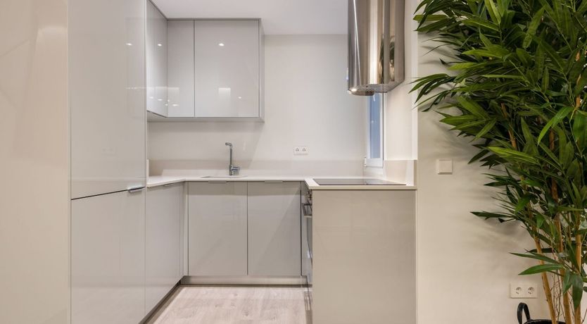 Photo of High End & Central