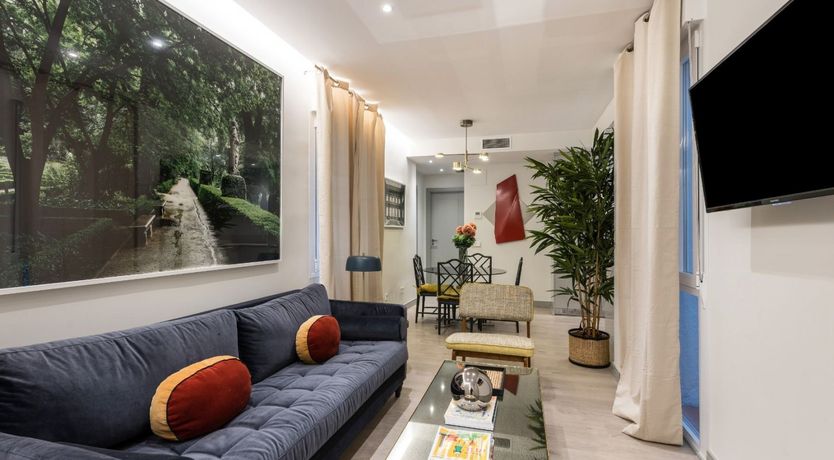 Photo of High End & Central