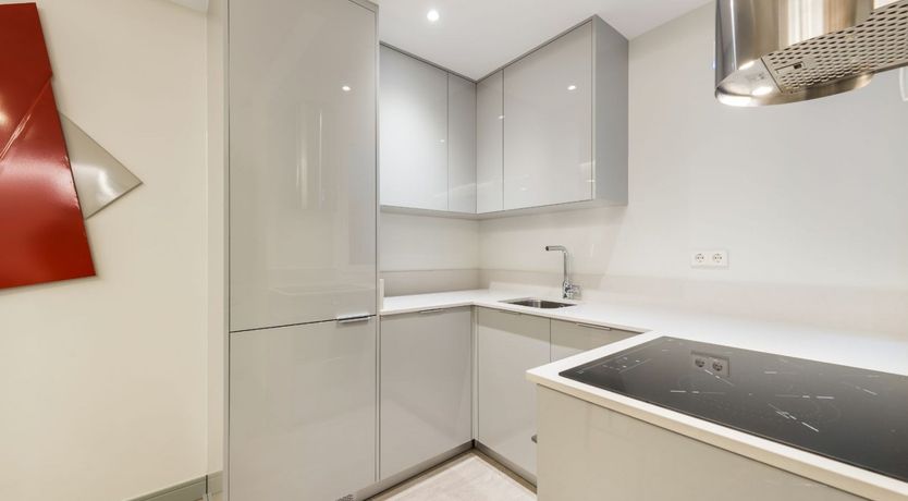 Photo of High End & Central