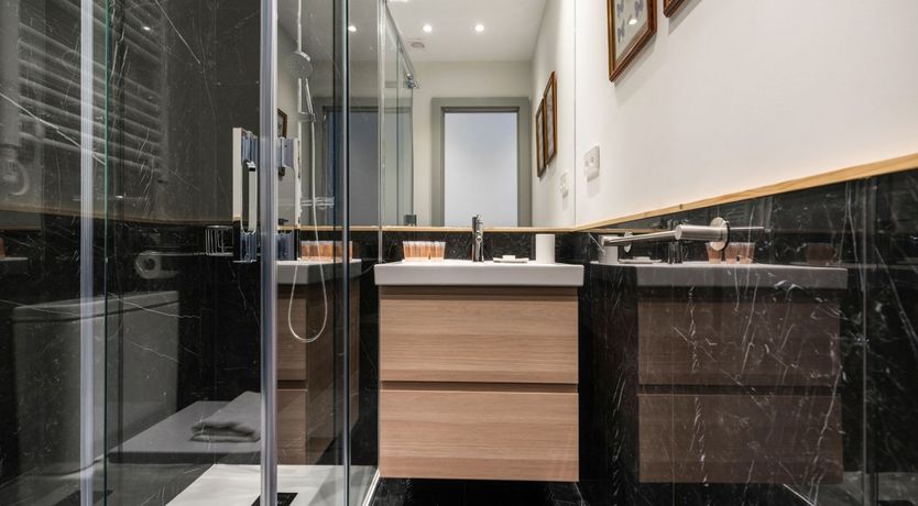 Photo of High End & Central