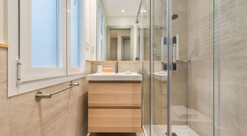 Photo of High End & Central