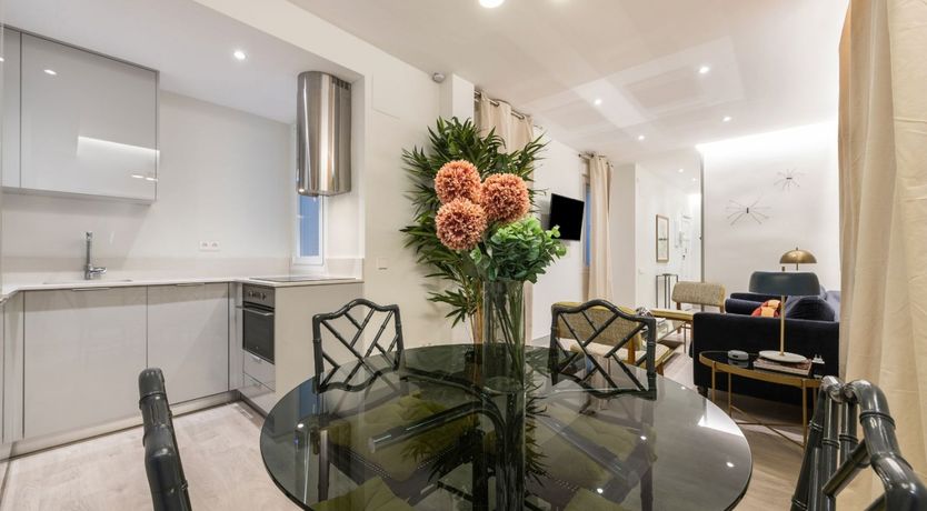 Photo of High End & Central