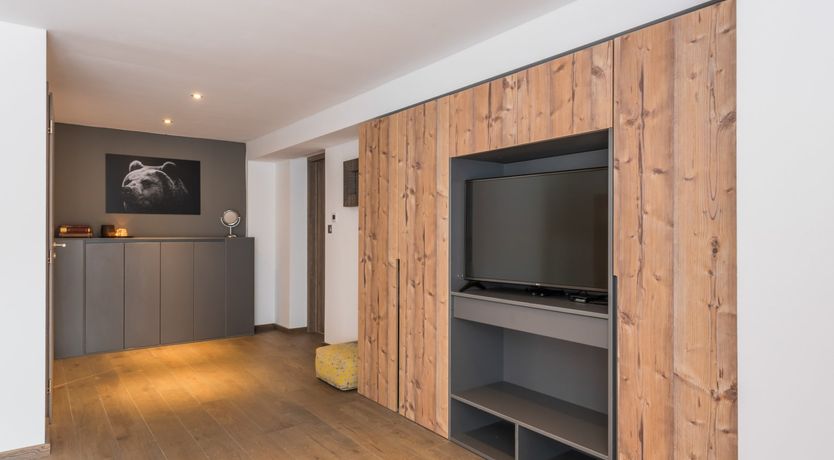 Photo of Western Pine