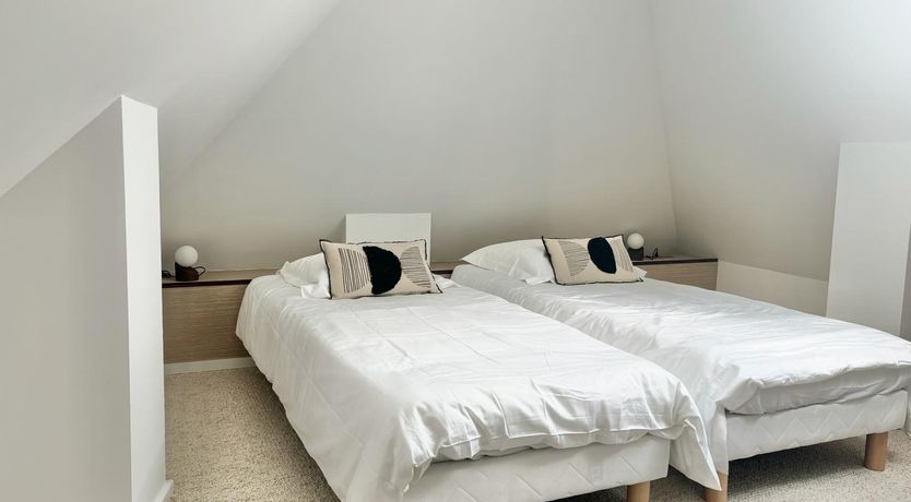 Photo of Panthéon Poolside