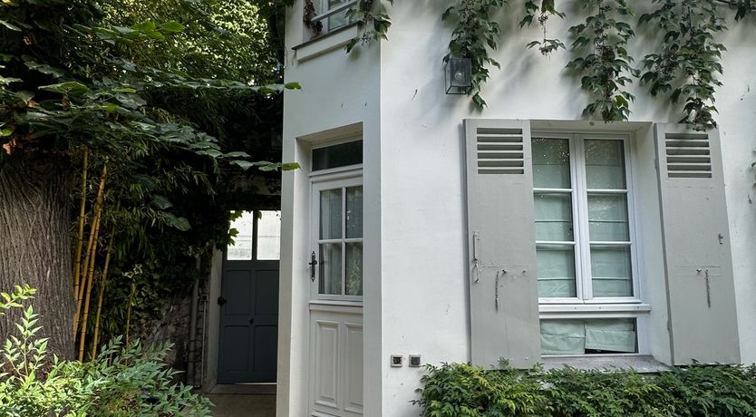 Photo of Panthéon Poolside