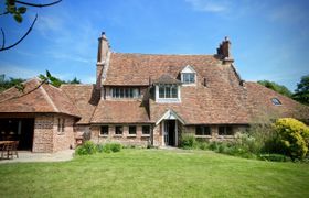 Tudor Grace Holiday Cottage
