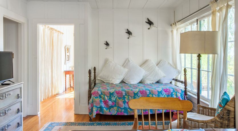 Photo of The Pepper Tree