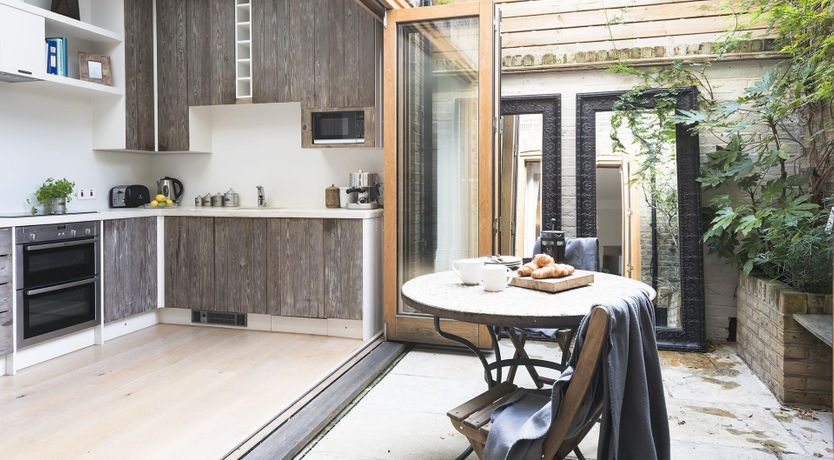 Photo of Garden Apartment in Chelsea