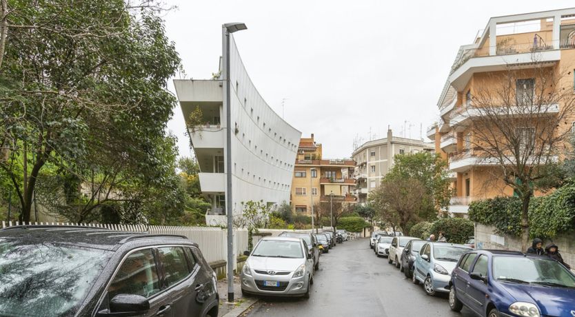 Photo of Waning Quarter