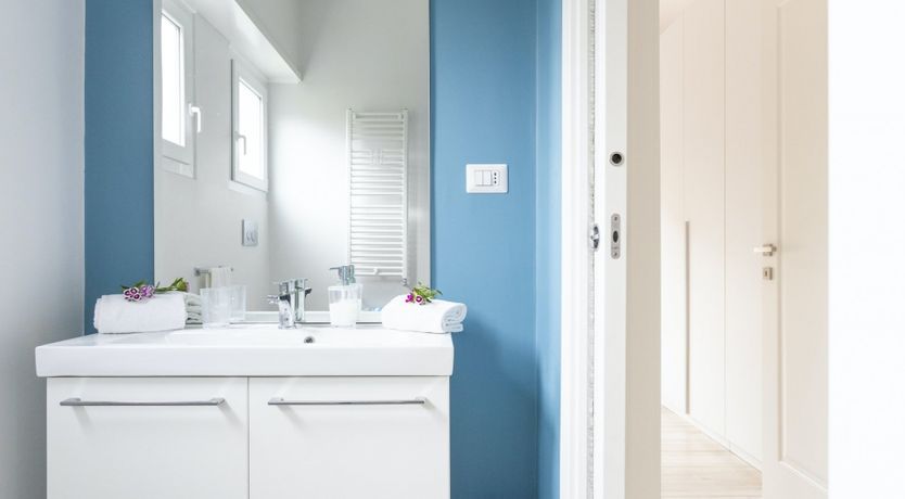 Photo of Waning Quarter