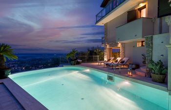 Distant Horizon Villa