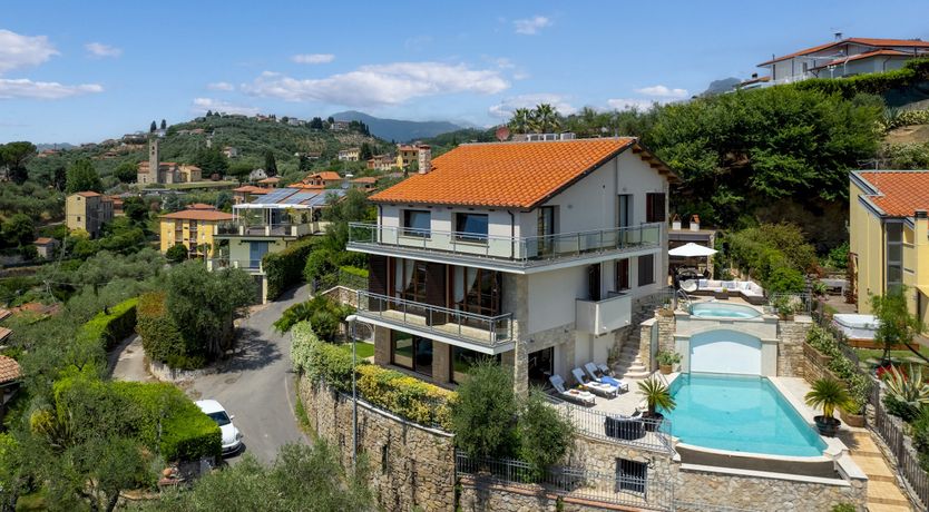 Photo of Distant Horizon