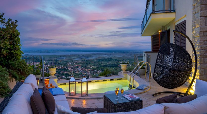 Photo of Distant Horizon