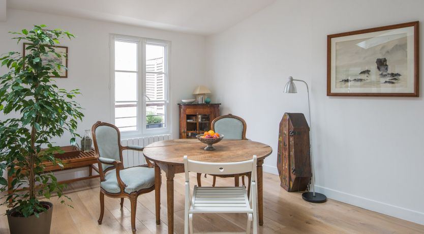 Photo of L'Antiquaire