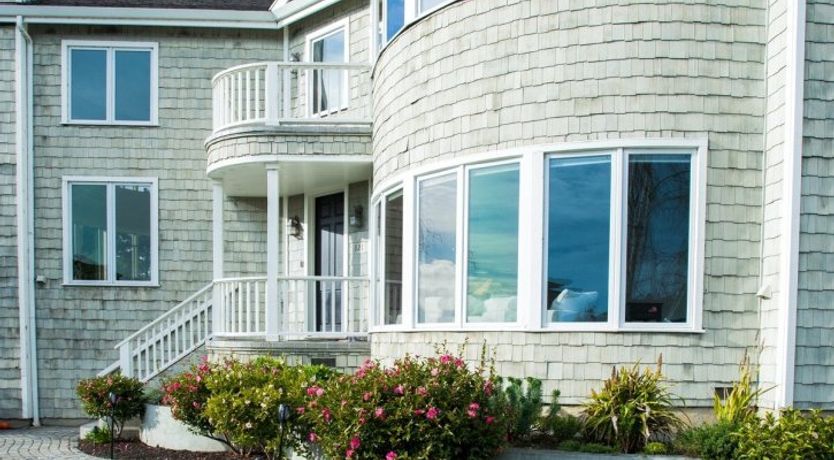 Photo of The Curve of the Moon