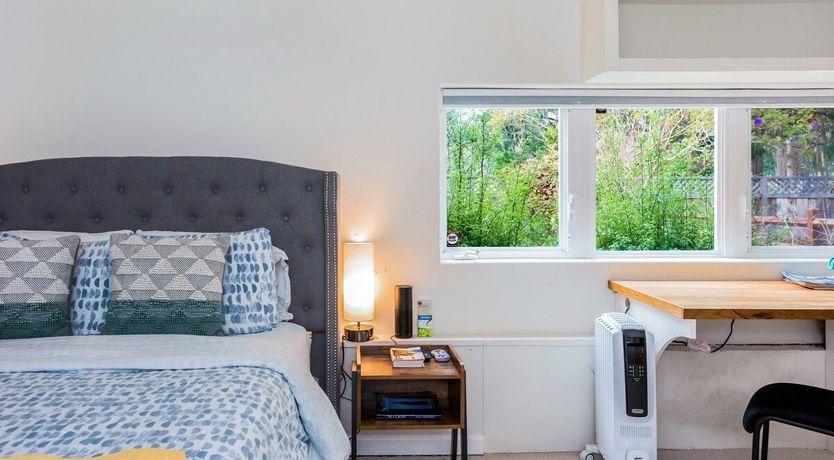 Photo of The Curve of the Moon