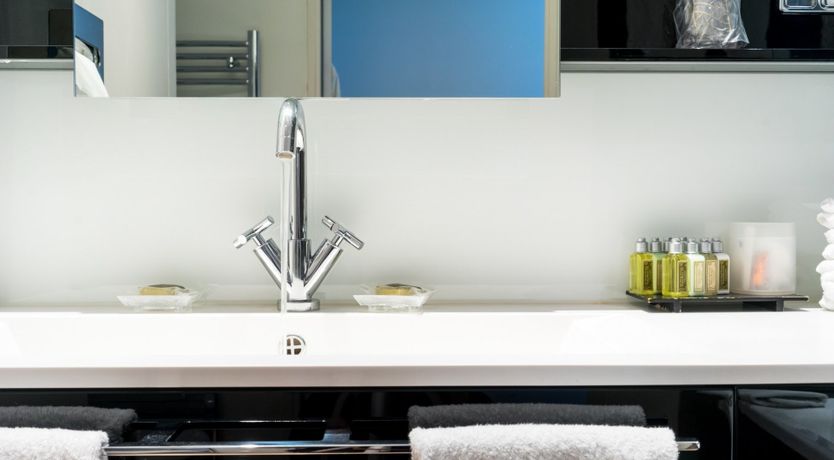 Photo of Montmartre Charmer