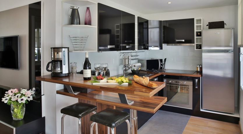 Photo of Montmartre Charmer