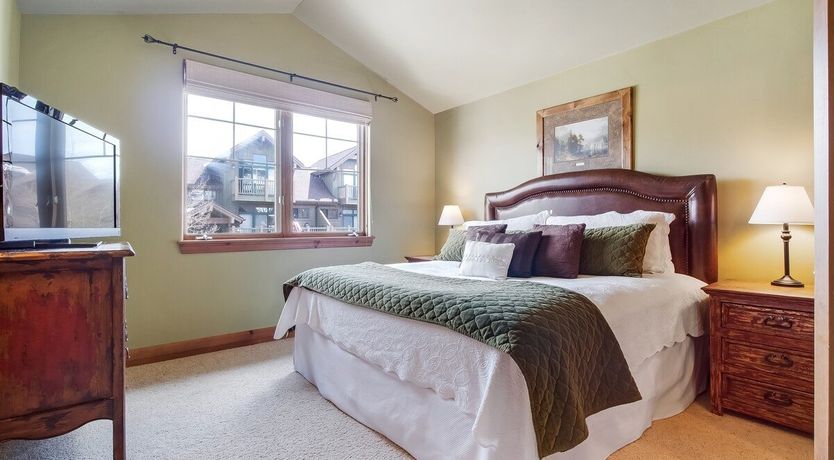 Photo of Highland Greens