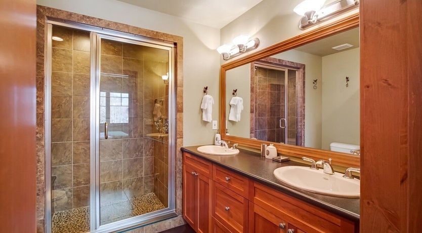 Photo of Highland Greens