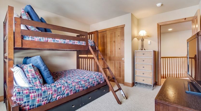 Photo of Highland Greens