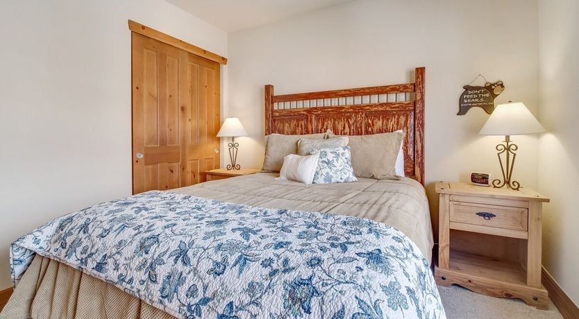 Photo of Highland Greens