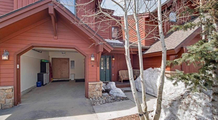 Photo of Highland Greens